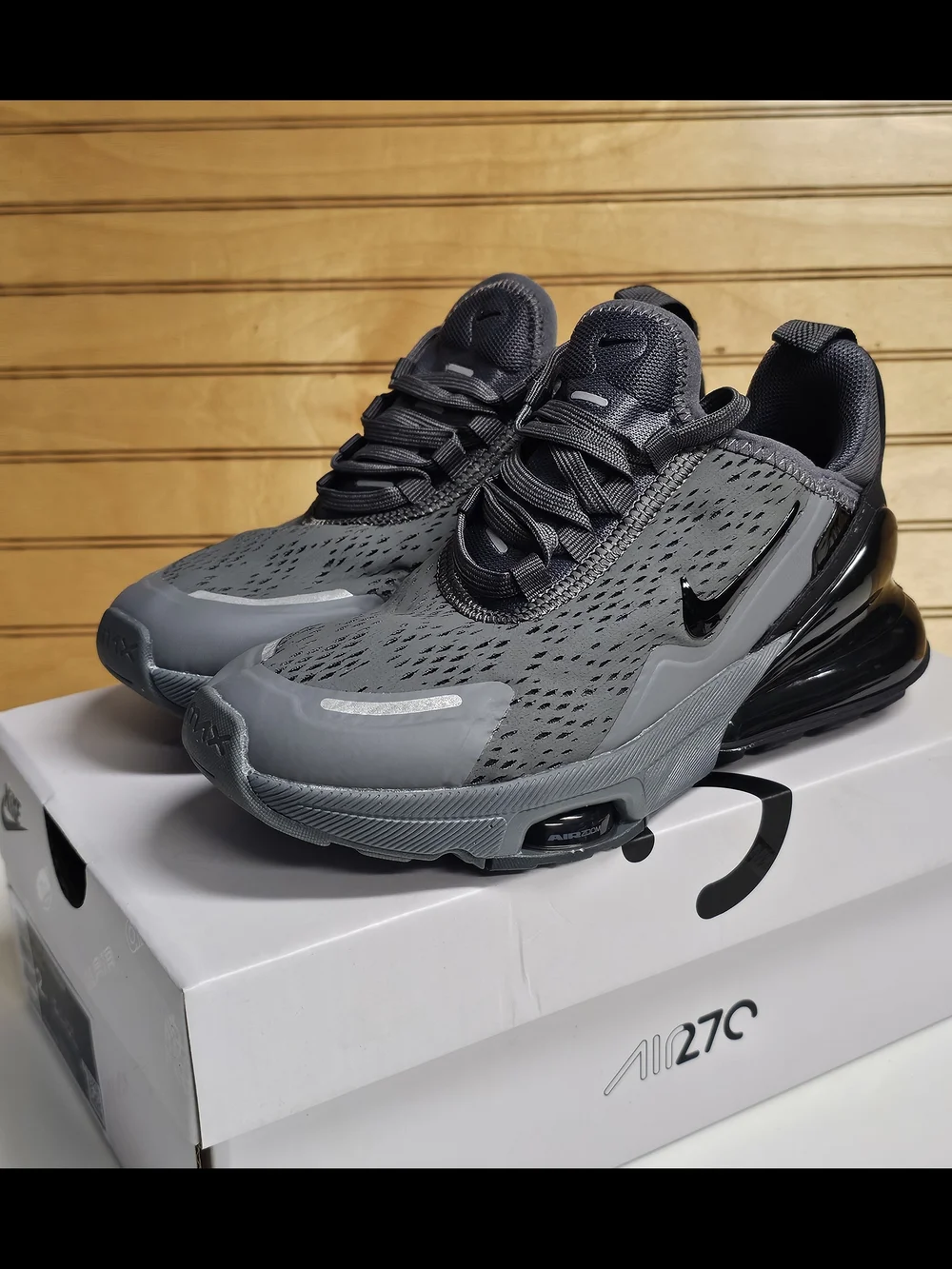 Nike Air Max 270 Kids Youth Running Shoe Black Grey/Black New